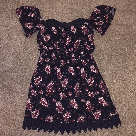 Black and maroon floral off the shoulder dress - Picture 3 of 3